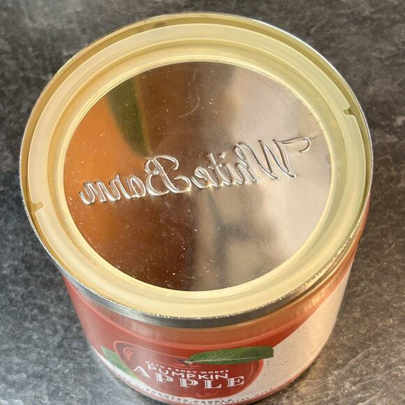 New Bath & Body Works White Barn PUMPKIN APPLE 3-Wick 14.5oz Scented Candle - Picture 3 of 5